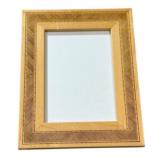 Vintage Wooden Picture Frame - Picture 1 of 8